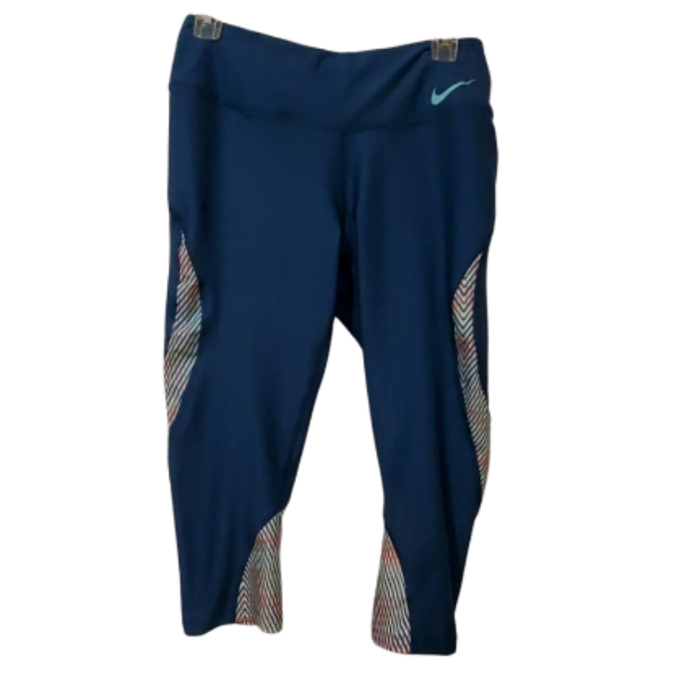 Nike Dri-Fit capri running tights (Medium)